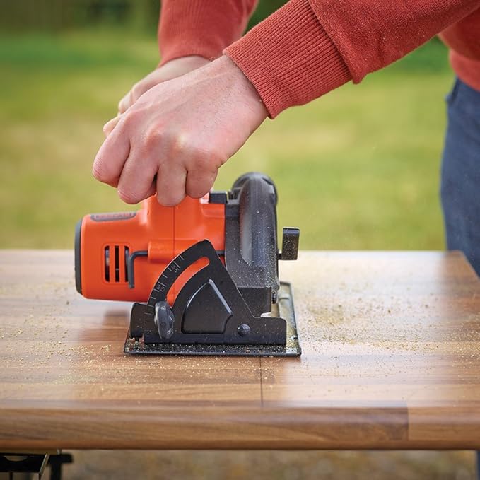 Black&Decker Akku-Handkreiss. 18V, ohne Akku u. LG BDCCS18N