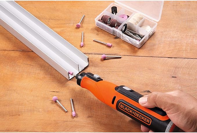 Black&Decker Akku-Multifunktionswerkzeug, 7,2V BCRT8I Black&Decker Akku-Multifunktionswerkzeug, 7,2V BCRT8I