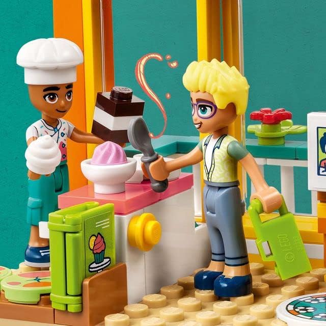 LEGO Friends Leos Zimmer Backen Spielset, Sammler Spielzeug für Mädchen sowie Jungen mit Olly Mini-Puppe und Kätzchen Churro, 2023 Serie Figuren, kleines Geschenk 41754