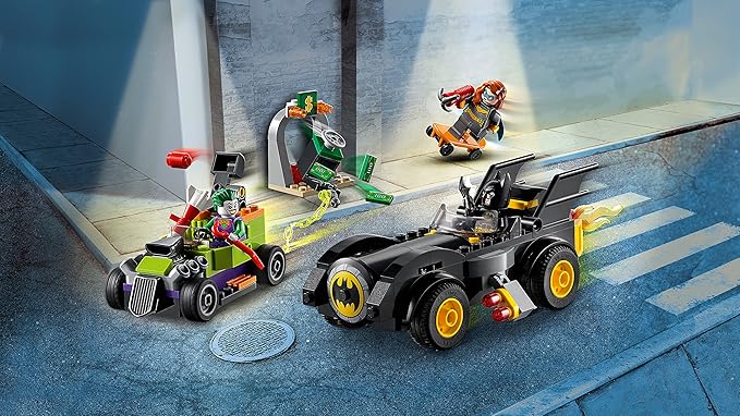 LEGO Batman - Batman vs. Joker: Verfolgungsjagd im Batmobil LEGO Batman - Batman vs. Joker: Verfolgungsjagd im Batmobil