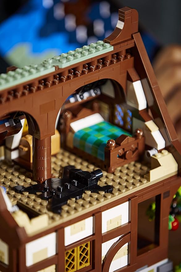 LEGO« Ideas - Mittelalterliche Schmiede 21325