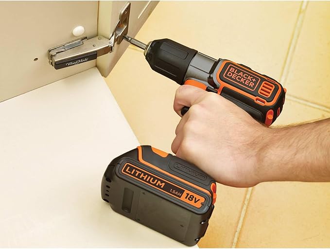 Black&Decker Akku-Bohrschr. 18V 2 x 1,5Ah Li Akku ASD18KB