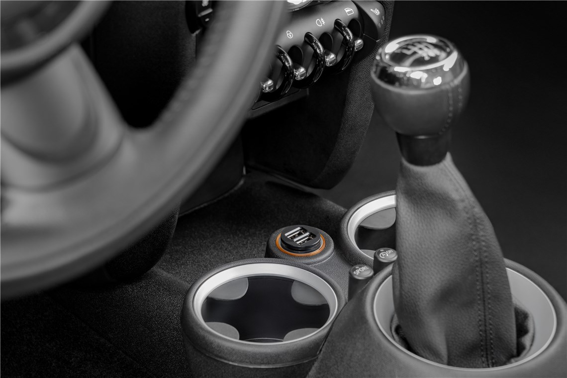Dual-USB Auto-Ladegerät (15,5 W)