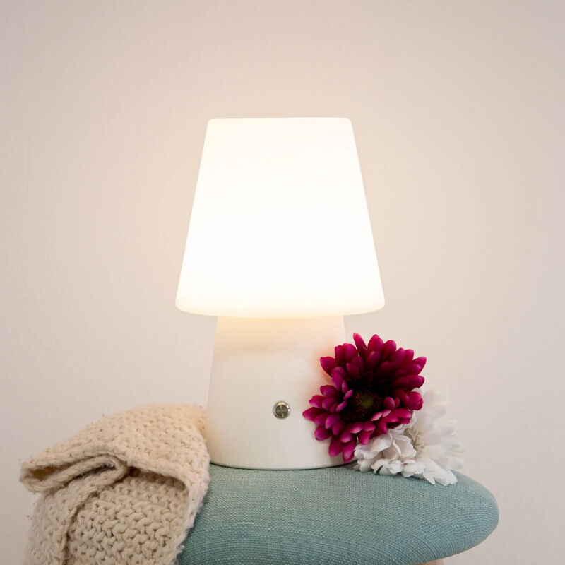 8 seasons No. 1 White 30 dimmbare RGB-LED mit Akku