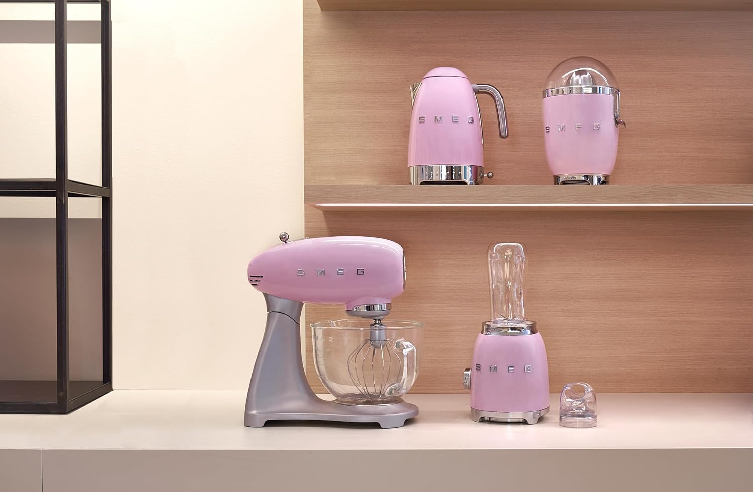 SMEG Küchenmaschine SMF02PKEU 800W  pk