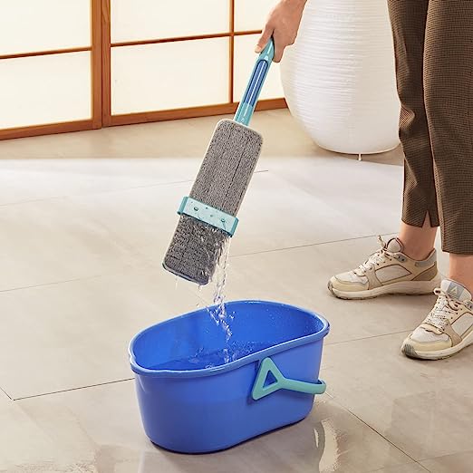 Spontex Easy Max+ Bodenwischer mit integriertem Wringsystem Spontex Easy Max+ Bodenwischer mit integriertem Wringsystem