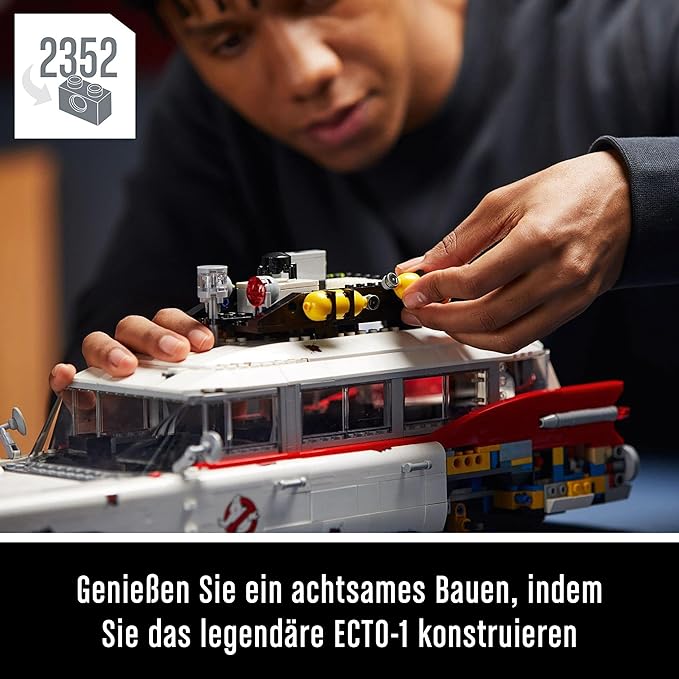 LEGO Creator Expert Ghostbusters ECTO-1               10274