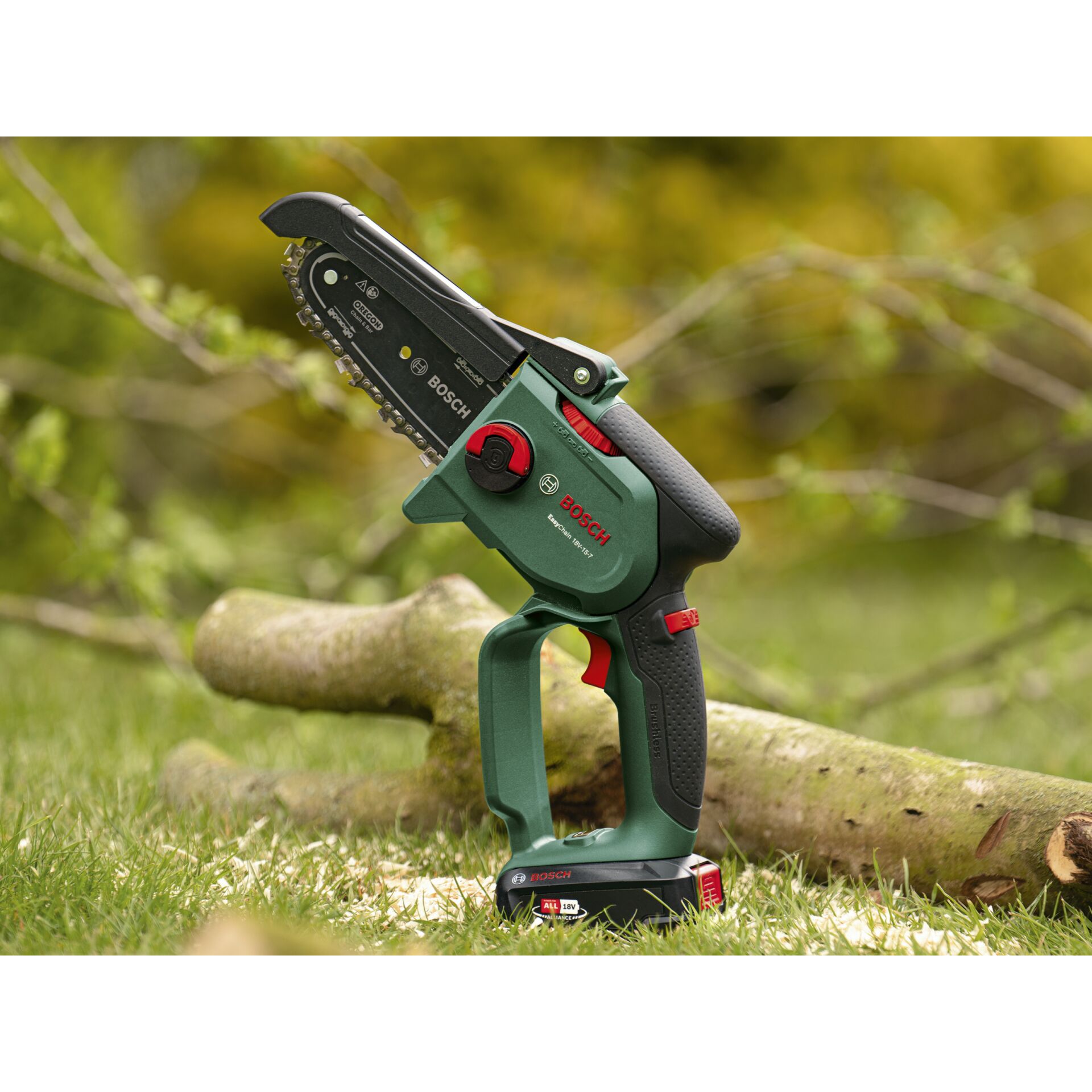 Bosch EasyChain 18V-15-7 Akku-Baumsäge Bosch EasyChain 18V-15-7 Akku-Baumsäge