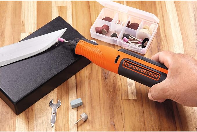 Black&Decker Akku-Multifunktionswerkzeug, 7,2V BCRT8I Black&Decker Akku-Multifunktionswerkzeug, 7,2V BCRT8I