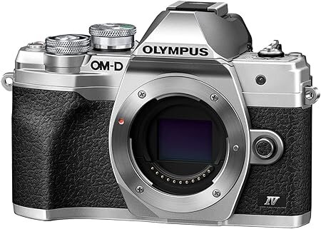 Olympus OM-D E-M10 Mark IV Body silber