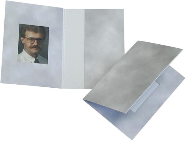 1x100 Daiber Passbildmappen Wolkendesign grau 3,1x4,2cm