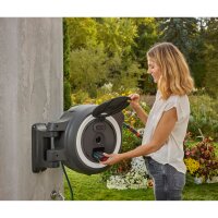 Gardena Akku-Wand-Schlauchbox PowerRoll XL 18V Set weiß 35 m