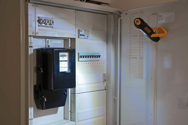 Brennenstuhl 8+1 SMD LED-Universalleuchte HL DB 81 M1H1 250lm