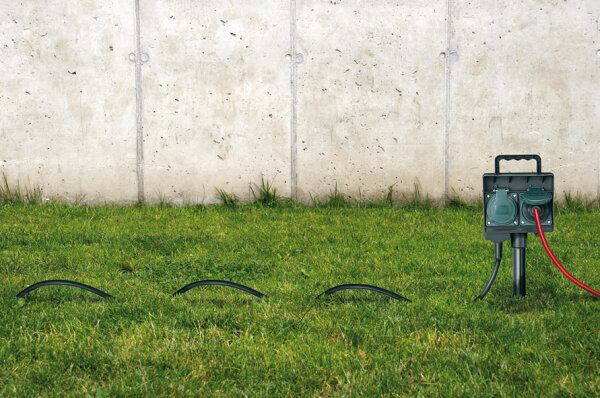 Brennenstuhl Gartensteckdose mit Erdspiess 4-fach, 1,4m, IP44